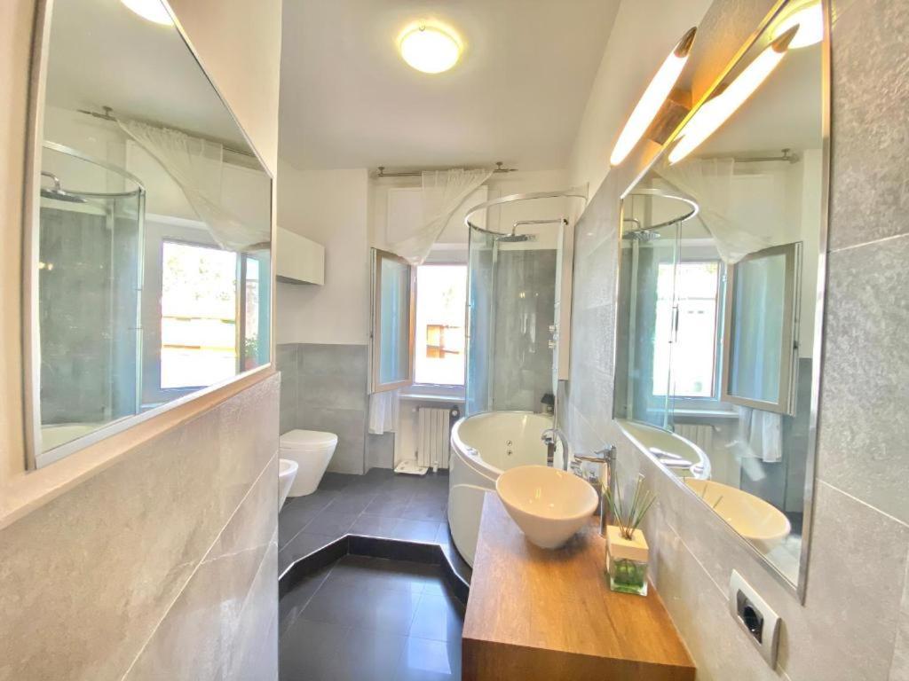 Bocconi Home, Moderna Ed Elegante, Spazioso E Luminoso, Con Due E Due Bagni * Milan